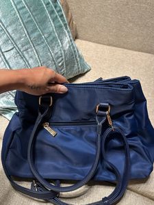 Ceriz Sling Cum handheld Bag