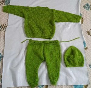 Cute Green Knitted Baby Outfit