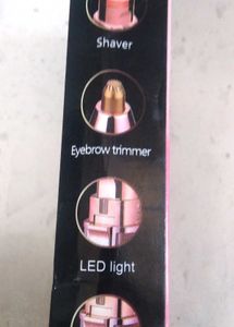 Shaver & Eyebrow Trimmer