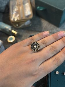 Black Flower Ring
