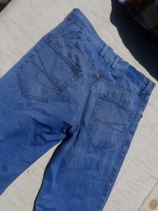 Ripped Jeans