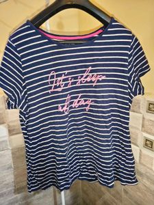 BOGO 🎁 Buy One Get 1 Free🎁Striped Tee XL/ XXL