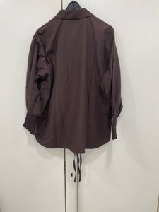 Indo-Italian Glam: Gilded Earth Blouse! 🤎✨