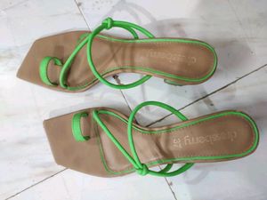 Dressberry One Toe Block Heels With Knott Details