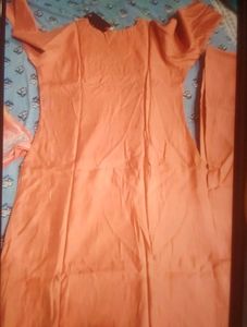 Elegant Peach Embroidered Kurta Set (Size : L)