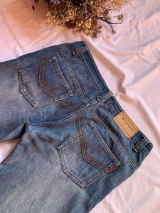 Mid Waist Jean