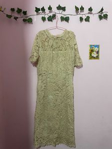 Elegant Lace Midi Dress