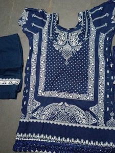 Elegant pakistani Printed Kurta Set