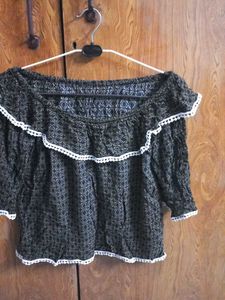 Cute Black Off Shoulder Printed Top