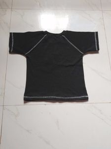 Black Crop Top .