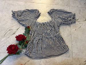 Gingham Puff Sleeve Top