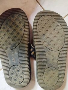 Bata Flip Flops For Children Uk3