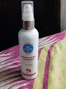 Sunscreen ( The Moms Co.) MRP- ₹474