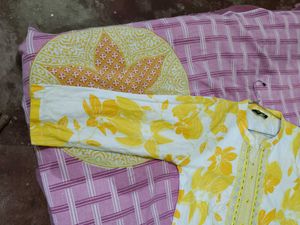 Madarwa Floral Print Kurta