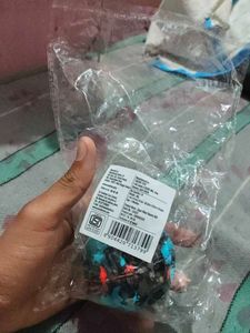 ye bache ki khelenei chij h