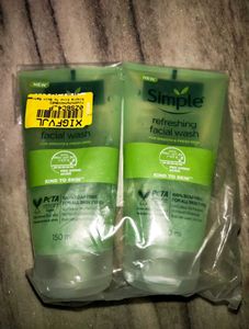 Simple Refreshing Facial Wash 150ml pck 1