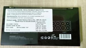 REVOLUTION Blush Palette