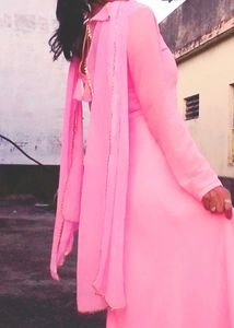Elegant Pink Kurta Set