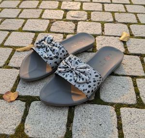 Cute Polka Dot Bow Slides