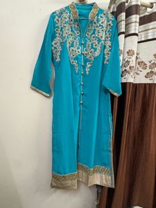 Elegant Blue Embroidered Kurta