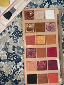 Eyeshadow Palette