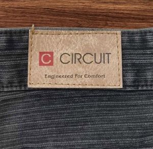 CIRCUIT BRANDED BAGGY JEANS UNISEX