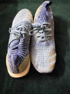 Adidas Ultra boost Continental