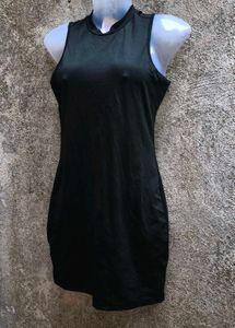 6.26.2 SEXY BLACK BODYCON