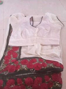 Rose Applique White Saree