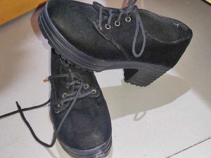 Black Boots | High Heels Footwear