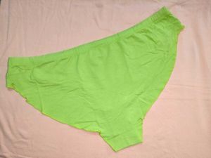 Green  Brief💚