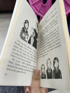 A Bad Spell for the Worst Witch Free Gift Included