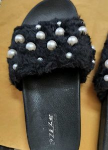 Stylish Black Pearl Slides
