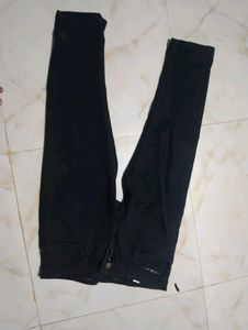 3 Jeans And 2 Top