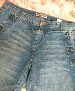 Stylish Bootcut Jeans 💙✨