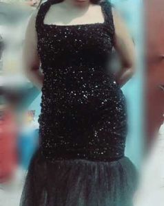 FISH CUT GOWN 🌷WITH GLOVES 🧤