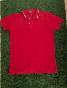 benetton branded tshirt like new red