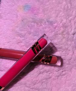 Two Myglamm Lit Liquid Matte Lipstick