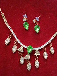 Green Jewelry Set