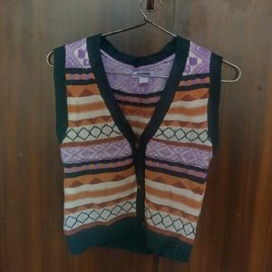 Patterned Knit Vest, new, no lint