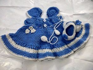 New Woolen Crochet Frock And Shoes For Baby Girl