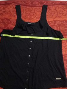 Black Sleeveless Top