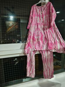pink kurta set medium size