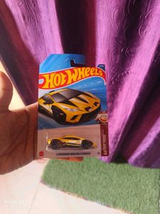 Hot Wheels Lamborghini Huracan Sterrato