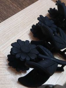 Flower Hair Claw Clips Set Of 2