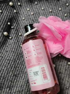 VNIQURA Velvet Cleanse Body Wash