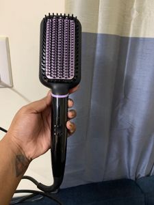 Philips Straightner With Kerashine Protection