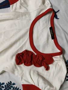 Girl Off White Cotton Top For 8 To 10 Yrs