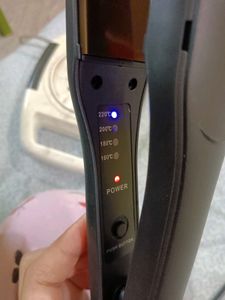 Hair Straightener (NOVA)