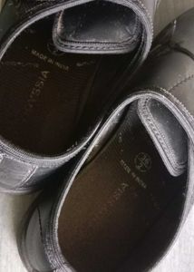 Odyssia Black Leather Shoes